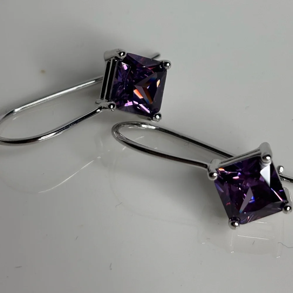 Crystal Drop Earrings NWT - Picture 4 of 4